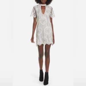 Socialite Floral Lace Keyhole Mini Dress. Size Small